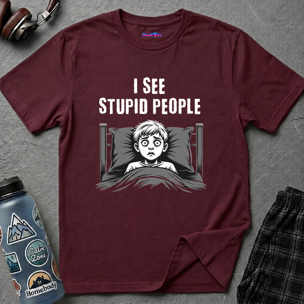 "I See Stupid People" Spooked Boy T-Shirt